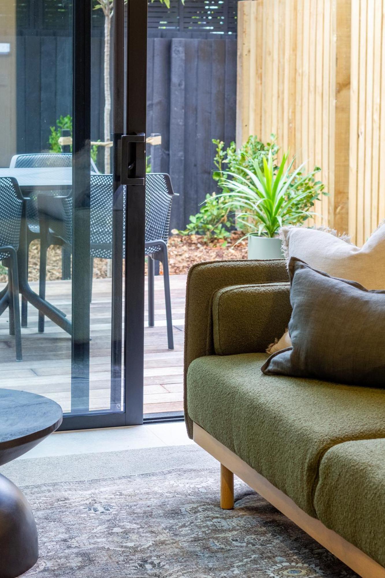 Merivale Gem: 2Br Townhouse Oasis 크라이스트처치 외부 사진